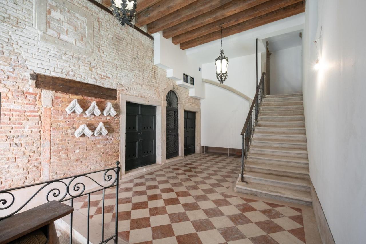Apartment Sisila Venesia Bagian luar foto